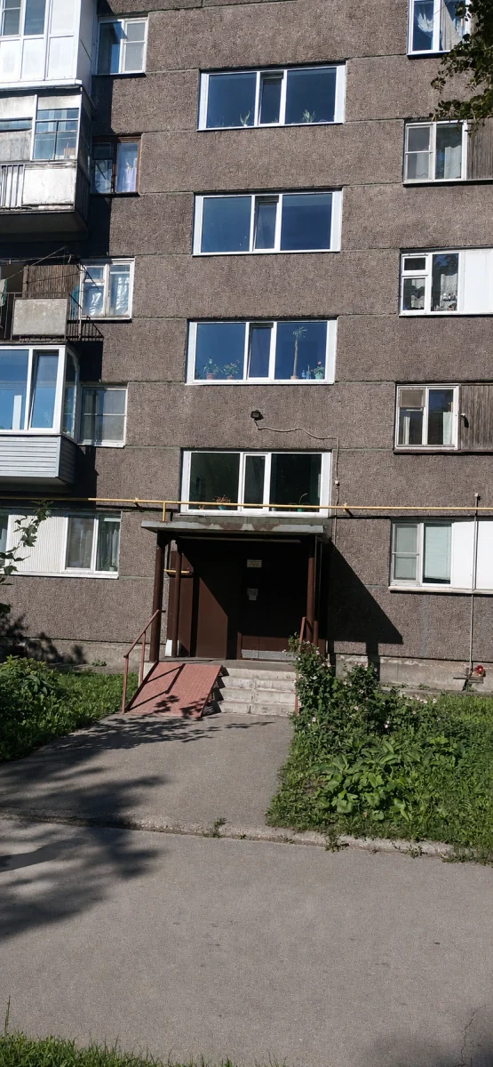 Ремонт входных групп дома по улице Вологодская, 34 — улица Вологодская, 34