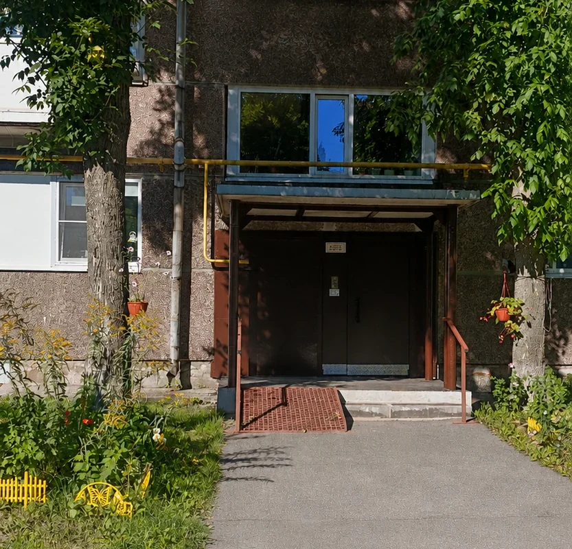 Ремонт входных групп дома по улице Вологодская, 34 — улица Вологодская, 34